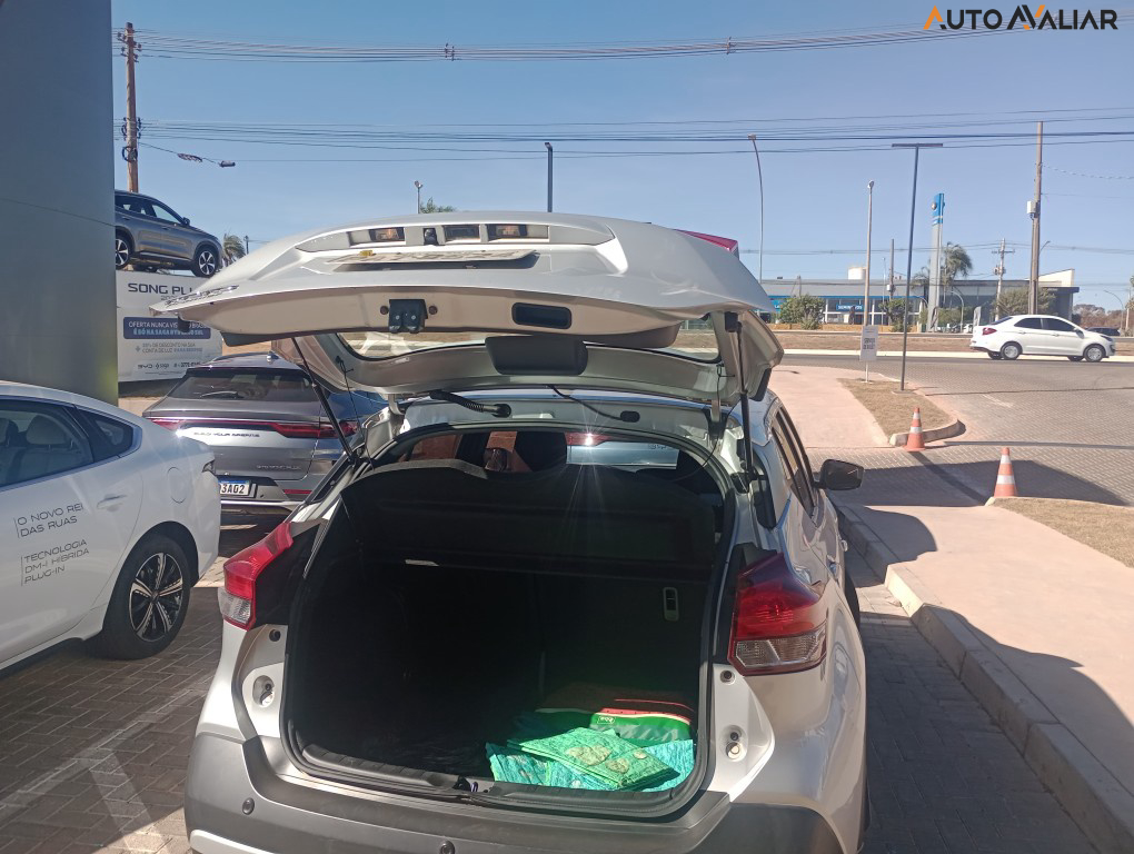 NISSAN KICKS 1.6 16V FLEXSTART SV 4P XTRONIC