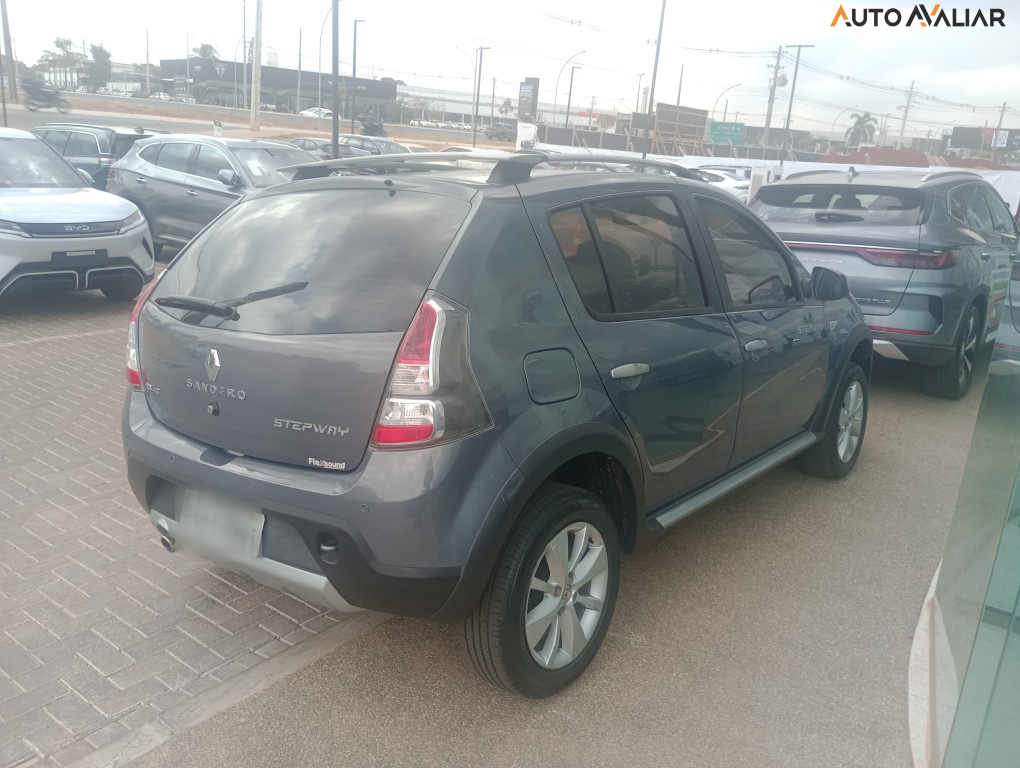 RENAULT SANDERO 1.6 STEPWAY 16V FLEX 4P MANUAL