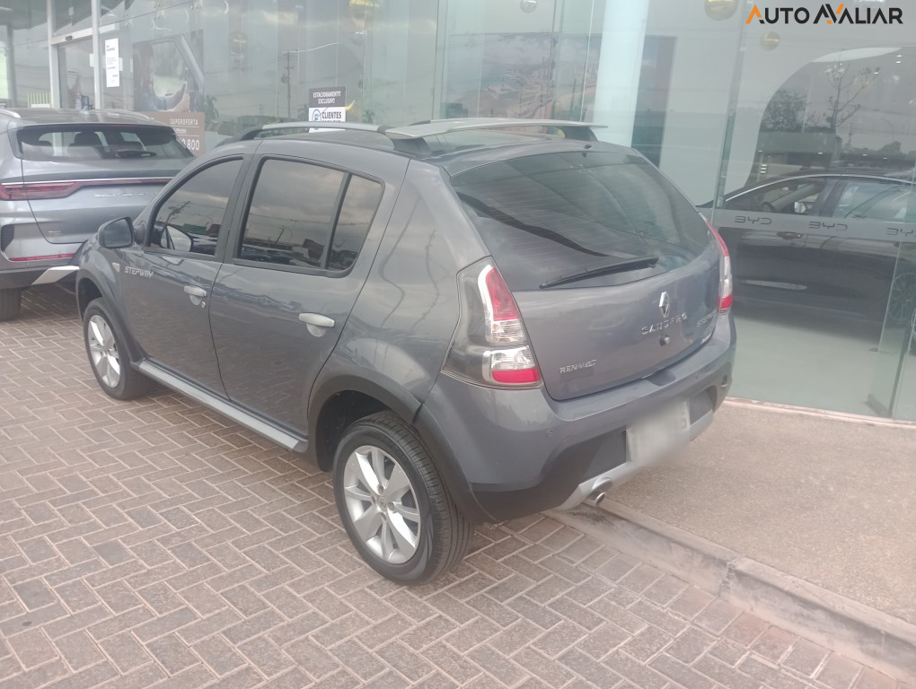 RENAULT SANDERO 1.6 STEPWAY 16V FLEX 4P MANUAL