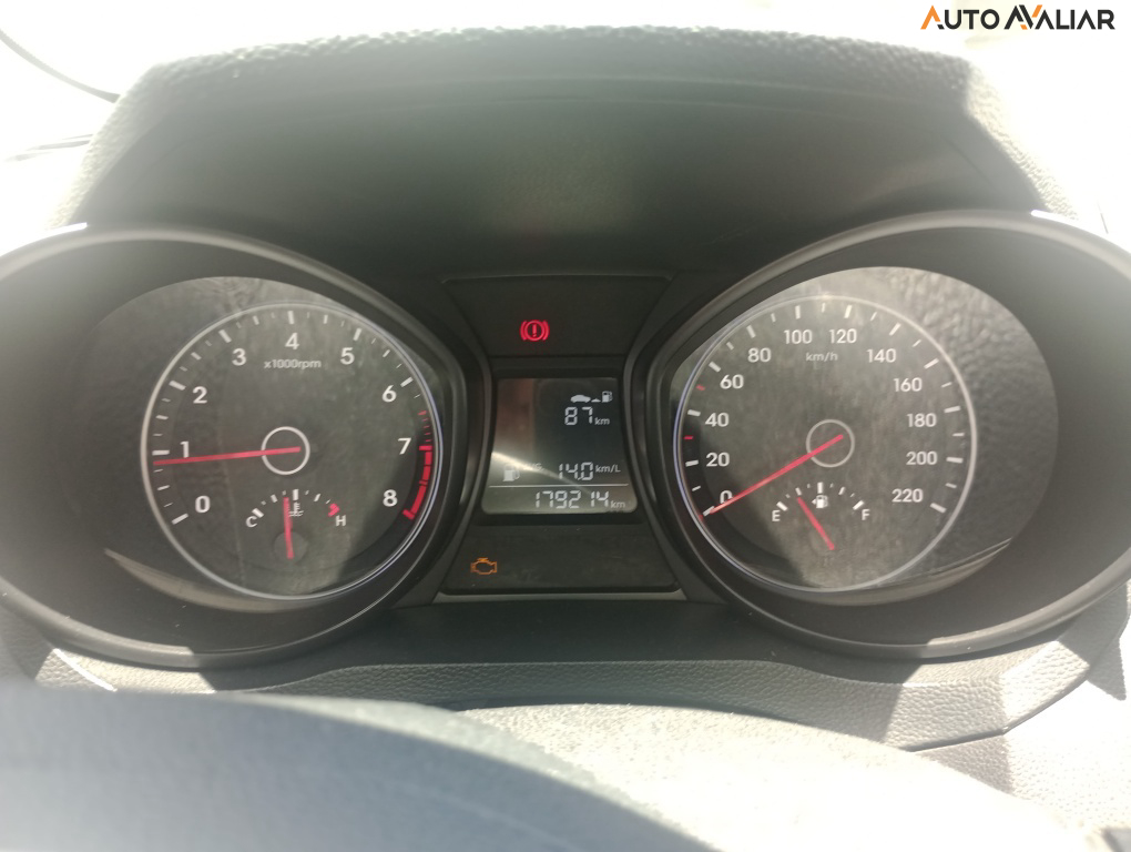 HYUNDAI HB20S 1.0 COMFORT PLUS 12V FLEX 4P MANUAL