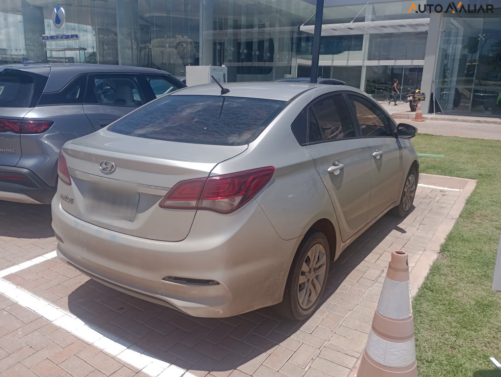 HYUNDAI HB20S 1.0 COMFORT PLUS 12V FLEX 4P MANUAL