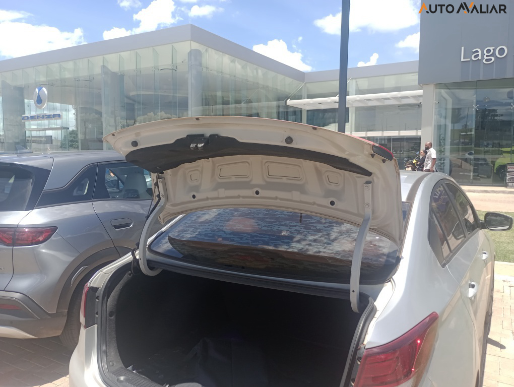 HYUNDAI HB20S 1.0 COMFORT PLUS 12V FLEX 4P MANUAL