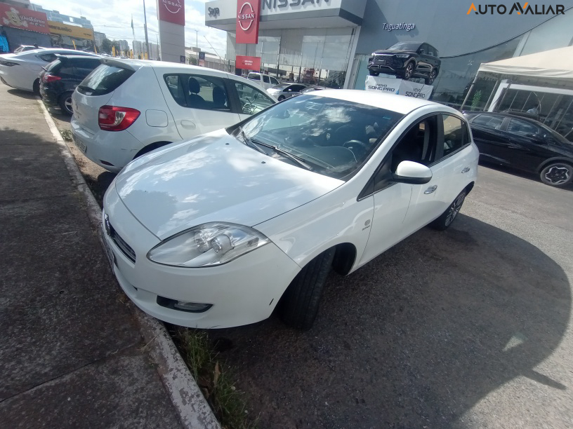 FIAT BRAVO 1.8 ESSENCE 16V FLEX 4P AUTOMATIZADO