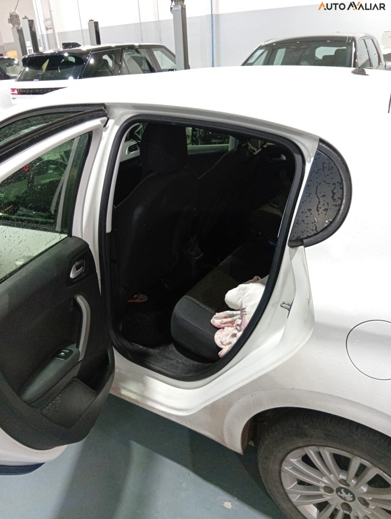 PEUGEOT 208 1.6 ACTIVE PACK 16V FLEX 4P AUTOMATICO