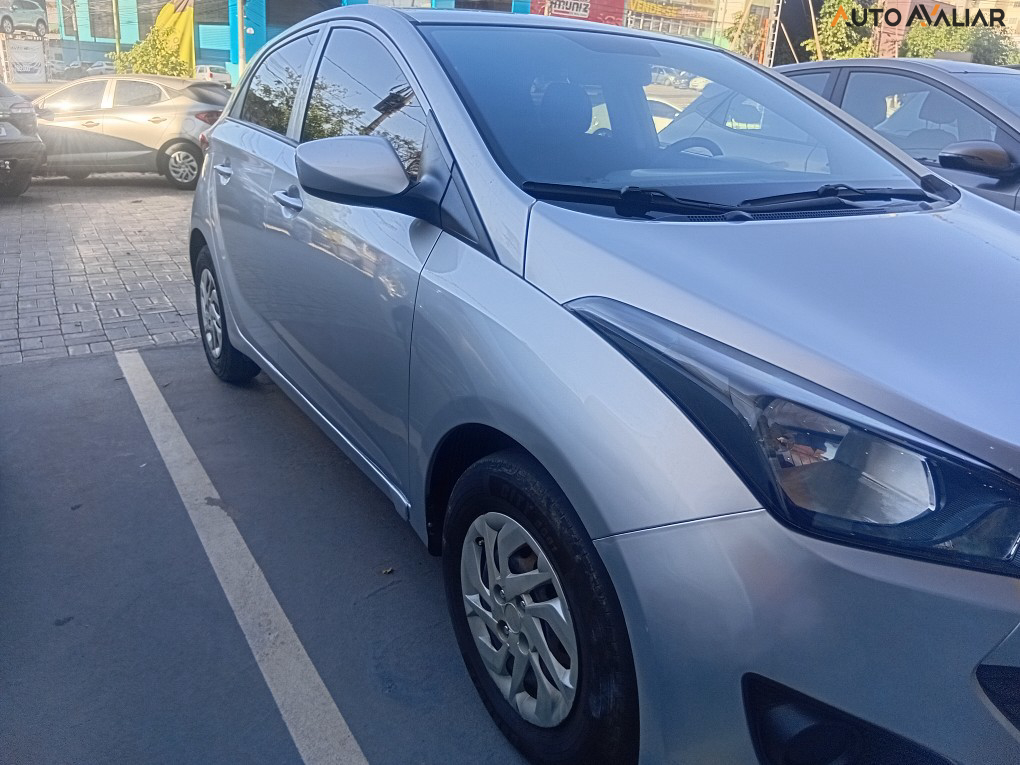 HYUNDAI HB20 1.6 COMFORT 16V FLEX 4P MANUAL