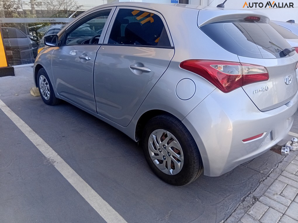 HYUNDAI HB20 1.6 COMFORT 16V FLEX 4P MANUAL