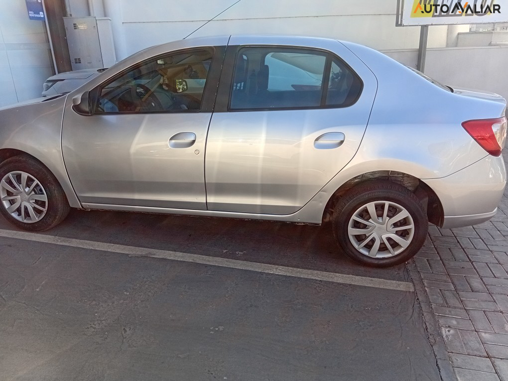 RENAULT LOGAN 1.6 EXPRESSION 8V FLEX 4P MANUAL