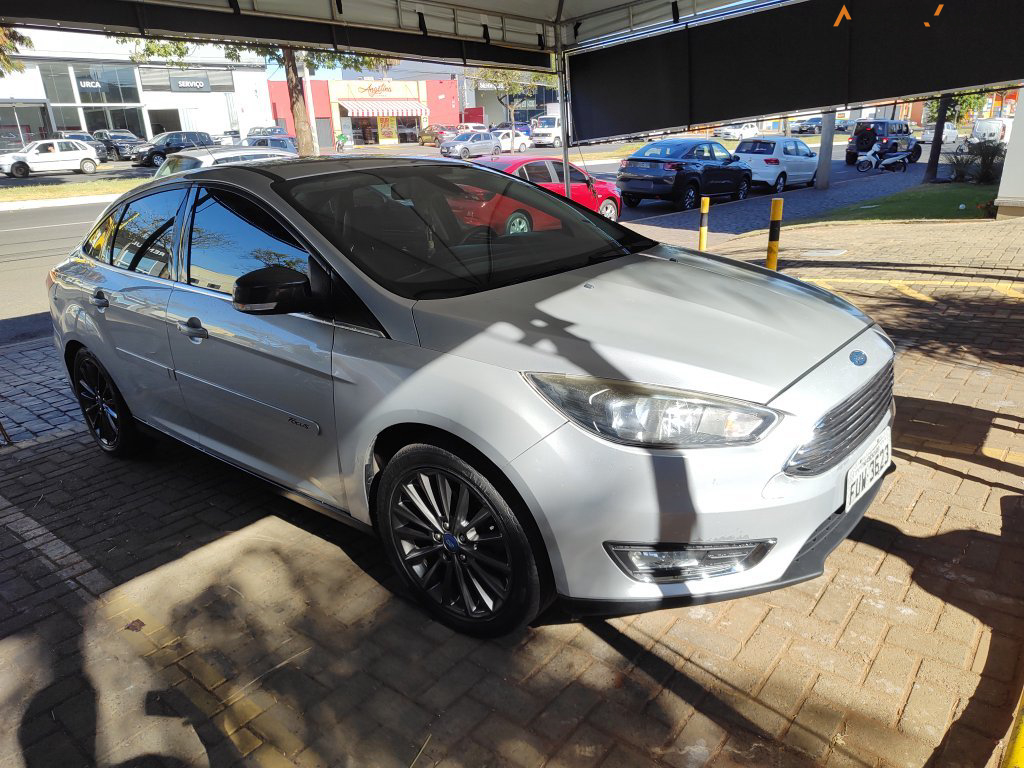 FORD FOCUS 2.0 TITANIUM PLUS 16V FLEX 4P POWERSHIFT
