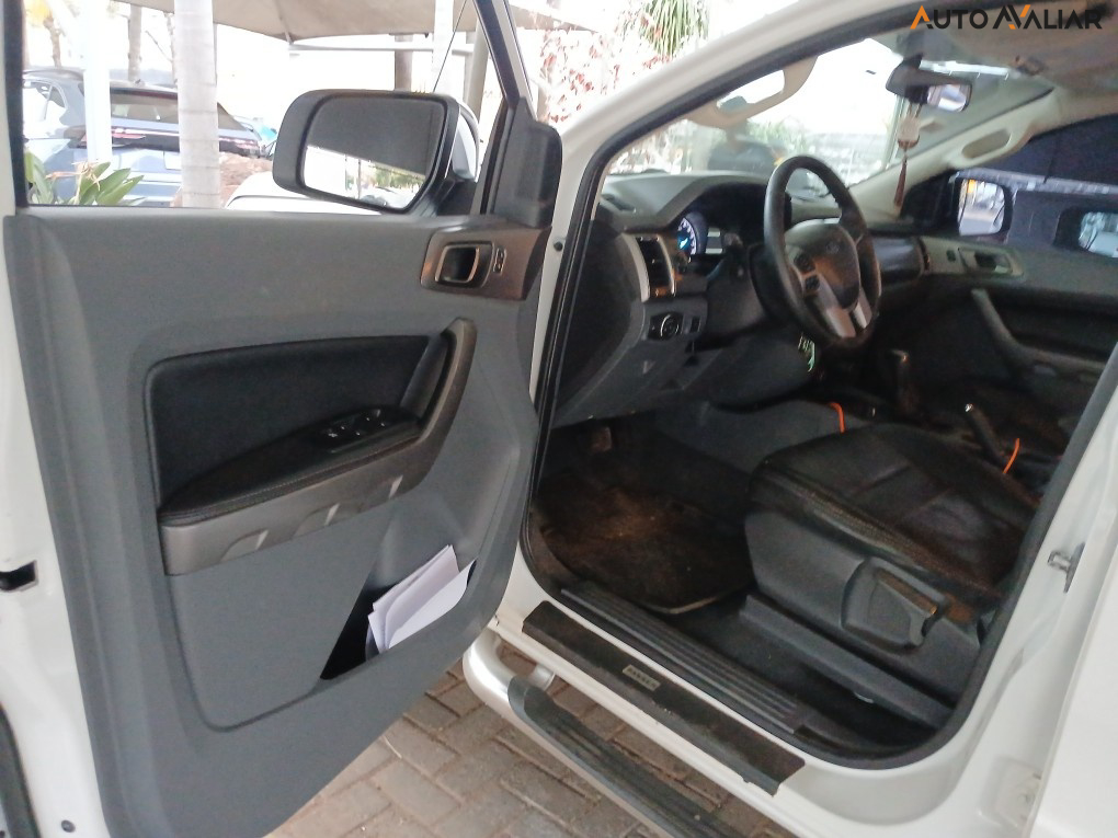 FORD RANGER 3.2 XLT 4X4 CD 20V DIESEL 4P AUTOMATICO