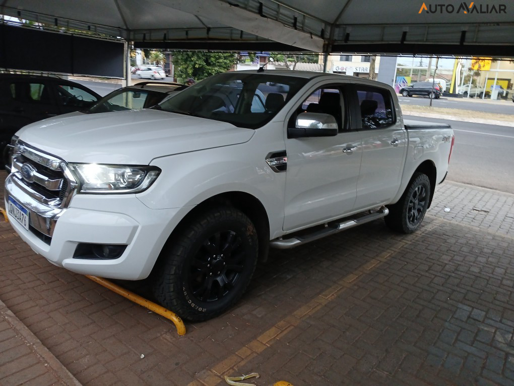 FORD RANGER 3.2 XLT 4X4 CD 20V DIESEL 4P AUTOMATICO