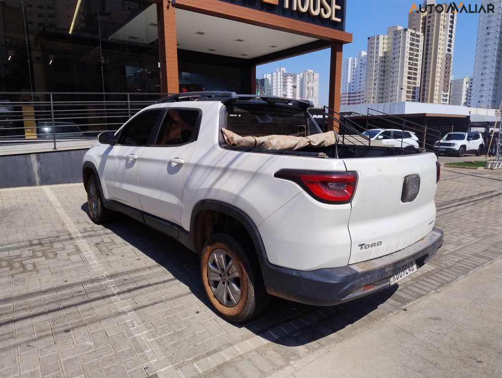FIAT TORO 1.8 16V EVO FLEX FREEDOM AT6