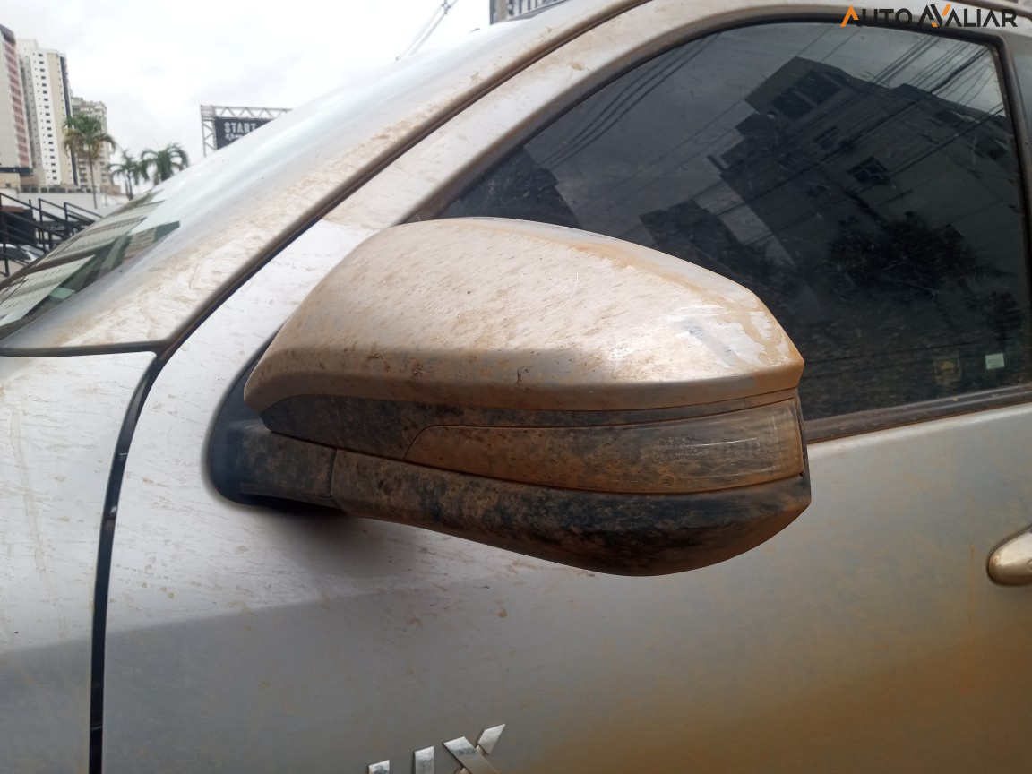 TOYOTA HILUX 2.7 VVT-i FLEX CD SRV 4X2 AUTOM&Aacute;TICO