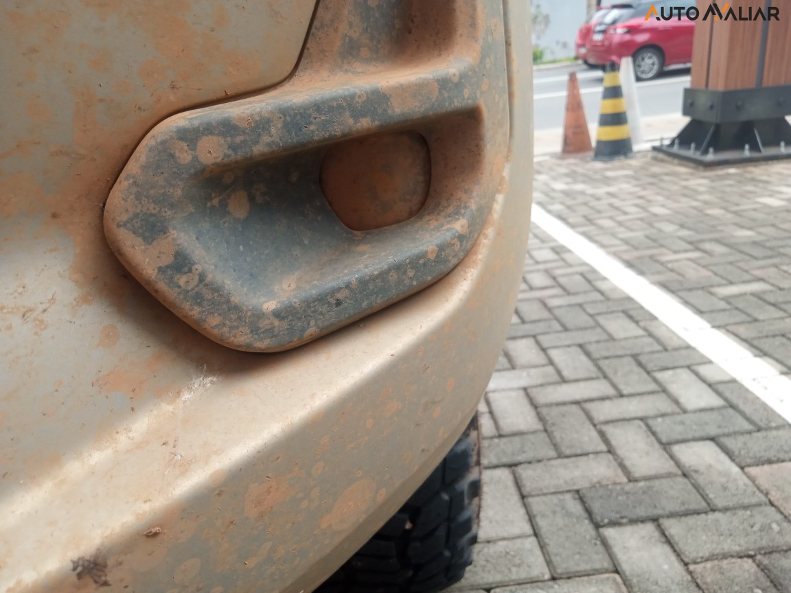 TOYOTA HILUX 2.7 VVT-i FLEX CD SRV 4X2 AUTOM&Aacute;TICO