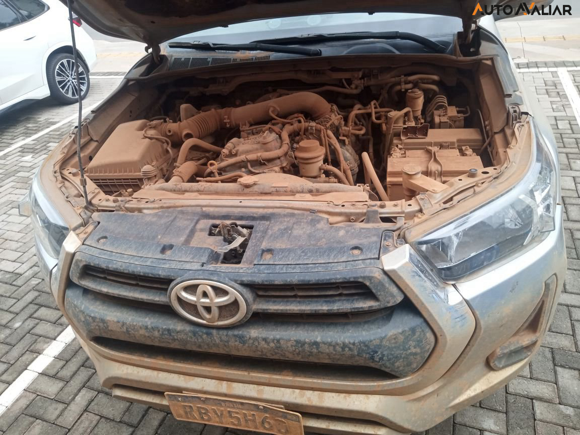 TOYOTA HILUX 2.7 VVT-i FLEX CD SRV 4X2 AUTOM&Aacute;TICO