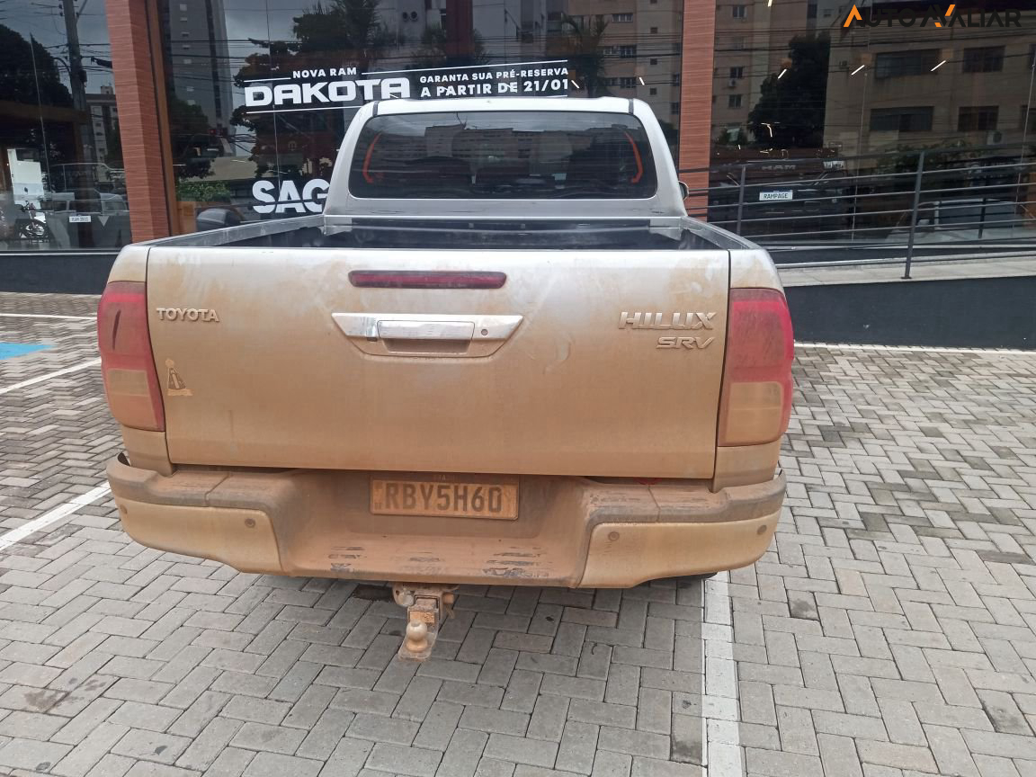 TOYOTA HILUX 2.7 VVT-i FLEX CD SRV 4X2 AUTOM&Aacute;TICO