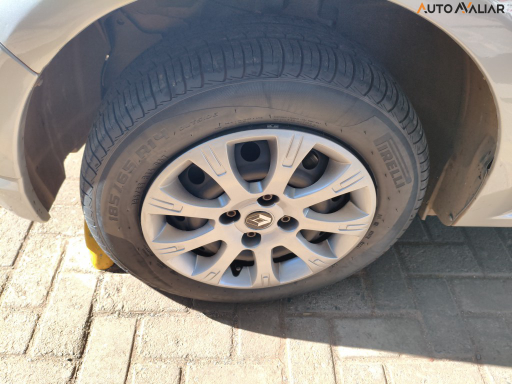 RENAULT SANDERO 1.0 EXPRESSION 16V FLEX 4P MANUAL