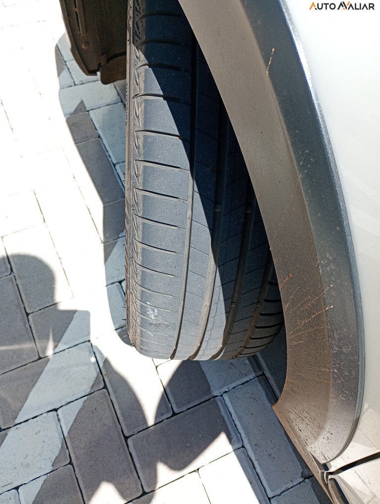 VOLKSWAGEN NIVUS 1.0 200 TSI TOTAL FLEX HIGHLINE AUTOM&Aacute;TICO