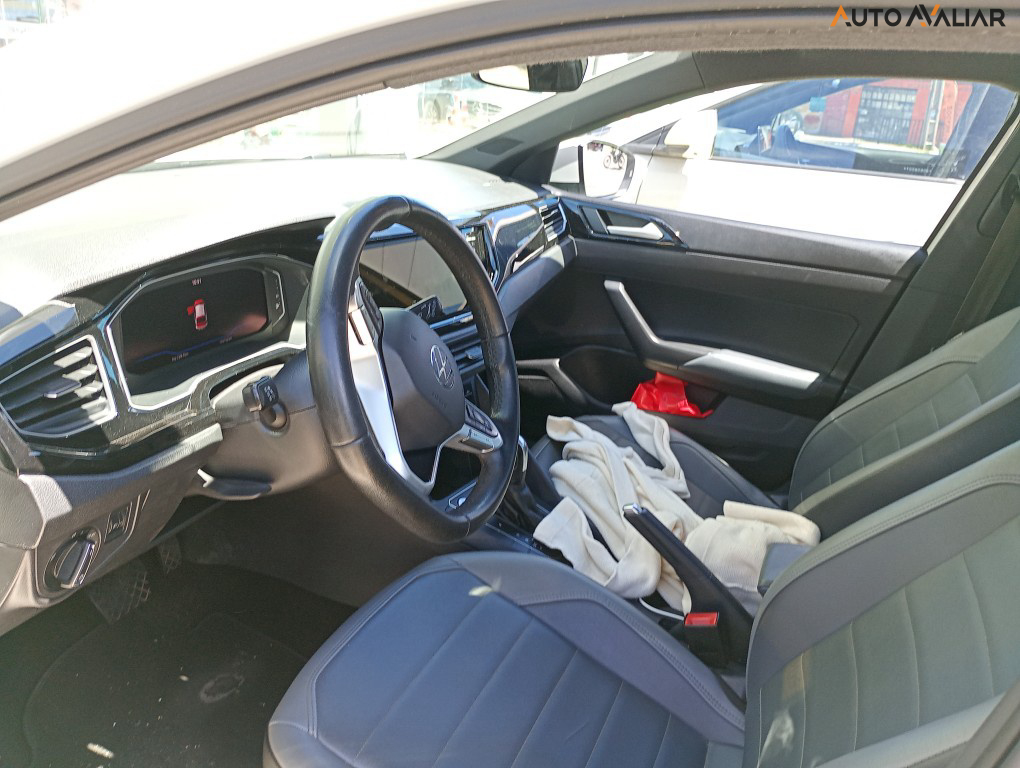 VOLKSWAGEN NIVUS 1.0 200 TSI TOTAL FLEX HIGHLINE AUTOM&Aacute;TICO