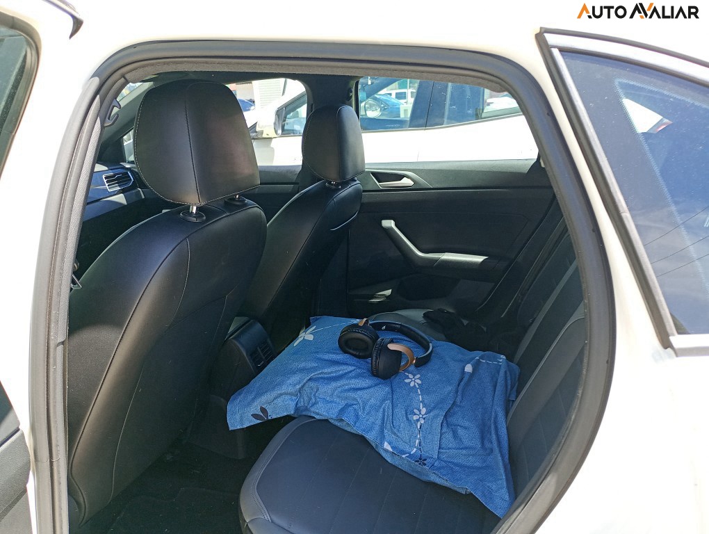 VOLKSWAGEN NIVUS 1.0 200 TSI TOTAL FLEX HIGHLINE AUTOM&Aacute;TICO