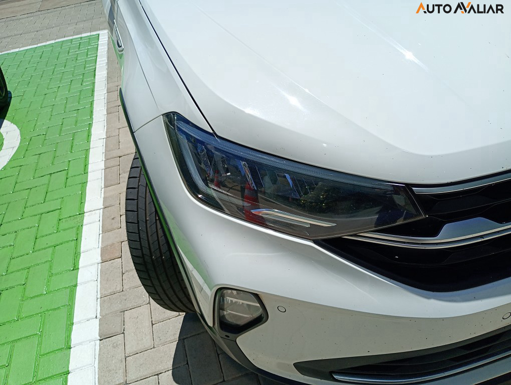 VOLKSWAGEN NIVUS 1.0 200 TSI TOTAL FLEX HIGHLINE AUTOM&Aacute;TICO