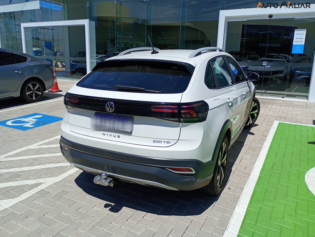 VOLKSWAGEN NIVUS 1.0 200 TSI TOTAL FLEX HIGHLINE AUTOM&Aacute;TICO