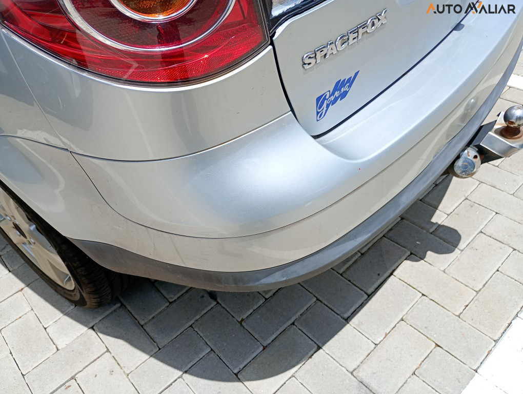 VOLKSWAGEN SPACEFOX 1.6 MI 8V FLEX 4P MANUAL