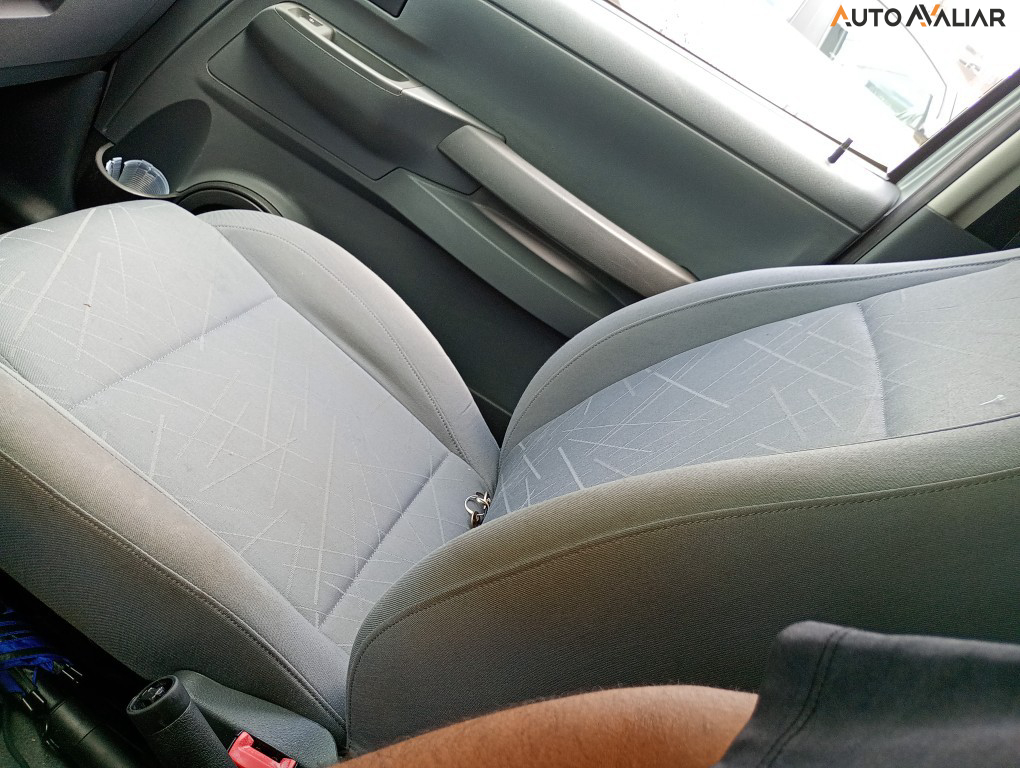 VOLKSWAGEN SPACEFOX 1.6 MI 8V FLEX 4P MANUAL