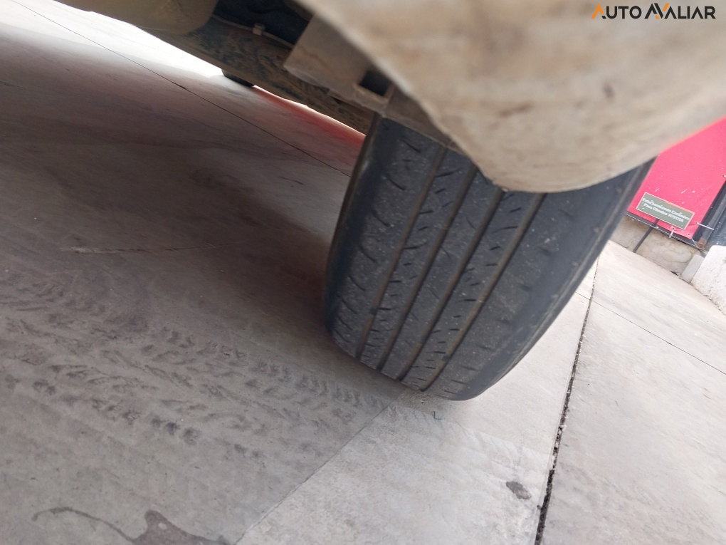 VOLKSWAGEN VOYAGE 1.0 MI 8V FLEX 4P MANUAL