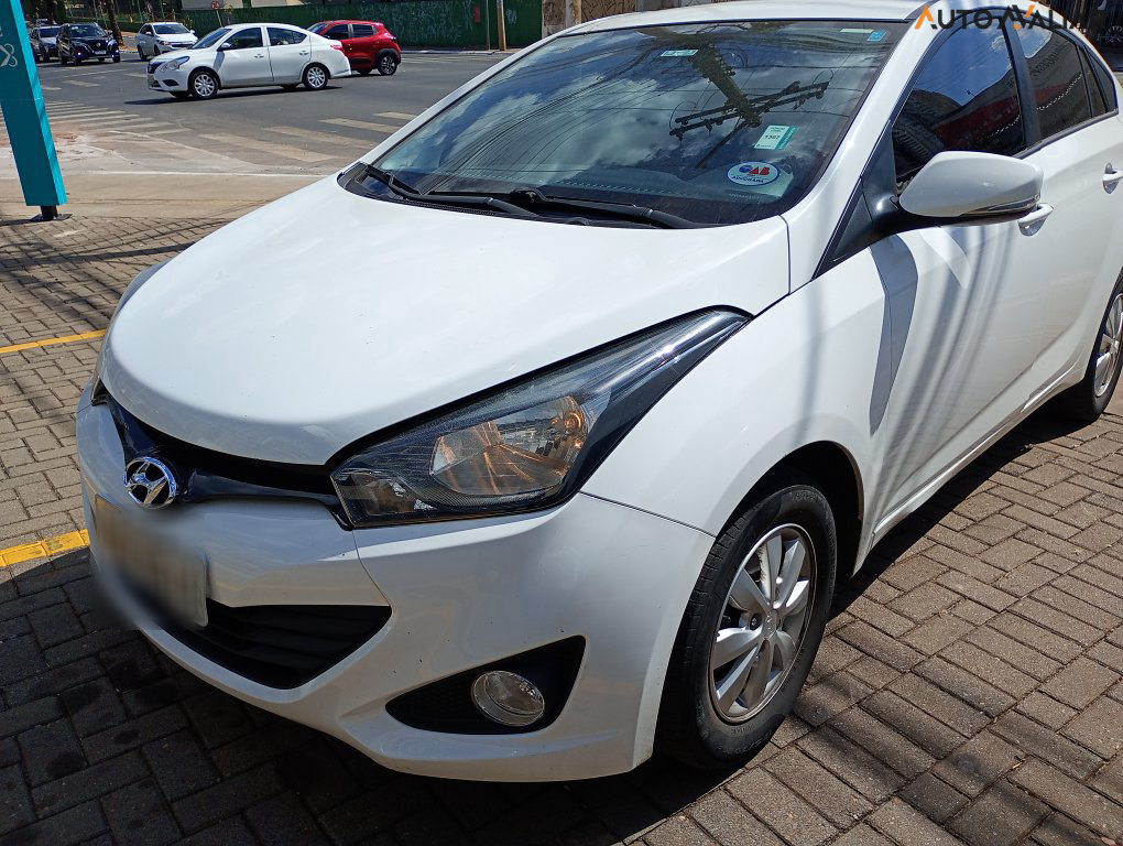 HYUNDAI HB20S 1.6 COMFORT PLUS 16V FLEX 4P AUTOMATICO