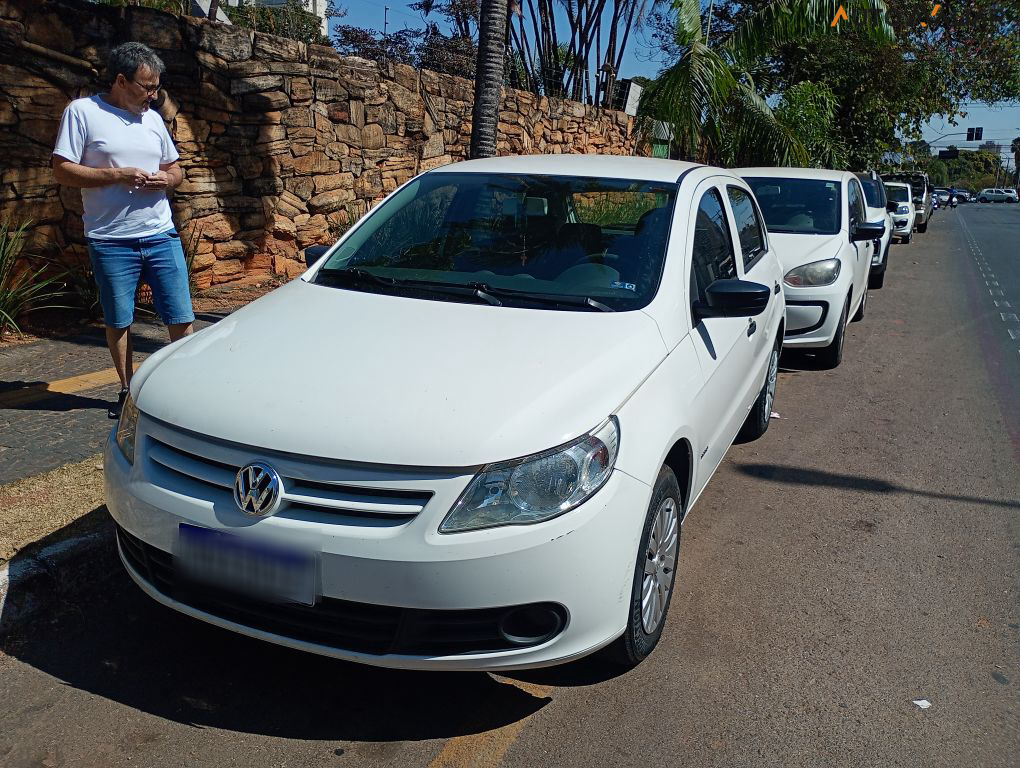 VOLKSWAGEN GOL 1.0 MI 8V FLEX 4P MANUAL G.V