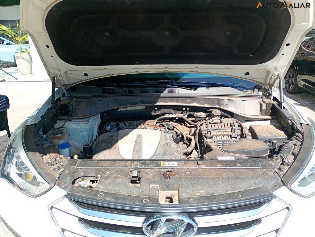 HYUNDAI GRAND SANTA FE 3.3 MPFI V6 4WD GASOLINA 4P AUTOMATICO