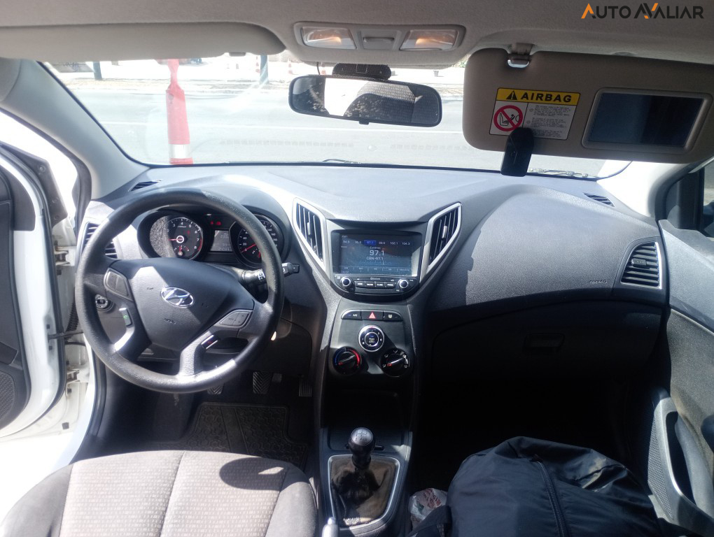 HYUNDAI HB20 1.0 COMFORT 12V FLEX 4P MANUAL