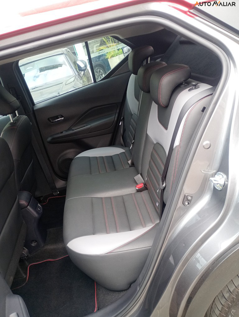 NISSAN KICKS 1.6 16V FLEXSTART XPLAY XTRONIC