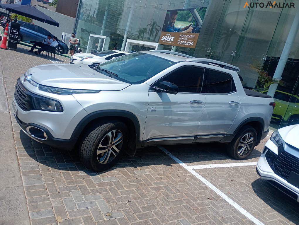 FIAT TORO 2.0 16V TURBO DIESEL VOLCANO 4WD AUTOMATICO