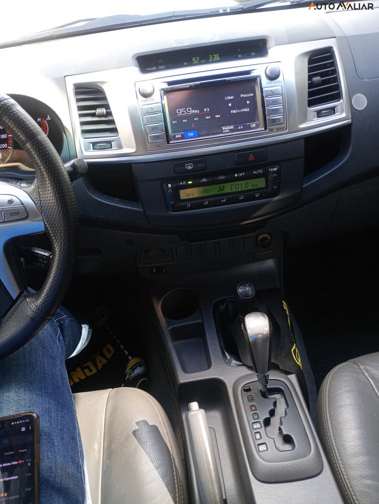 TOYOTA HILUX 3.0 SRV 4X4 CD 16V TURBO INTERCOOLER DIESEL 4P AUTOMATICO