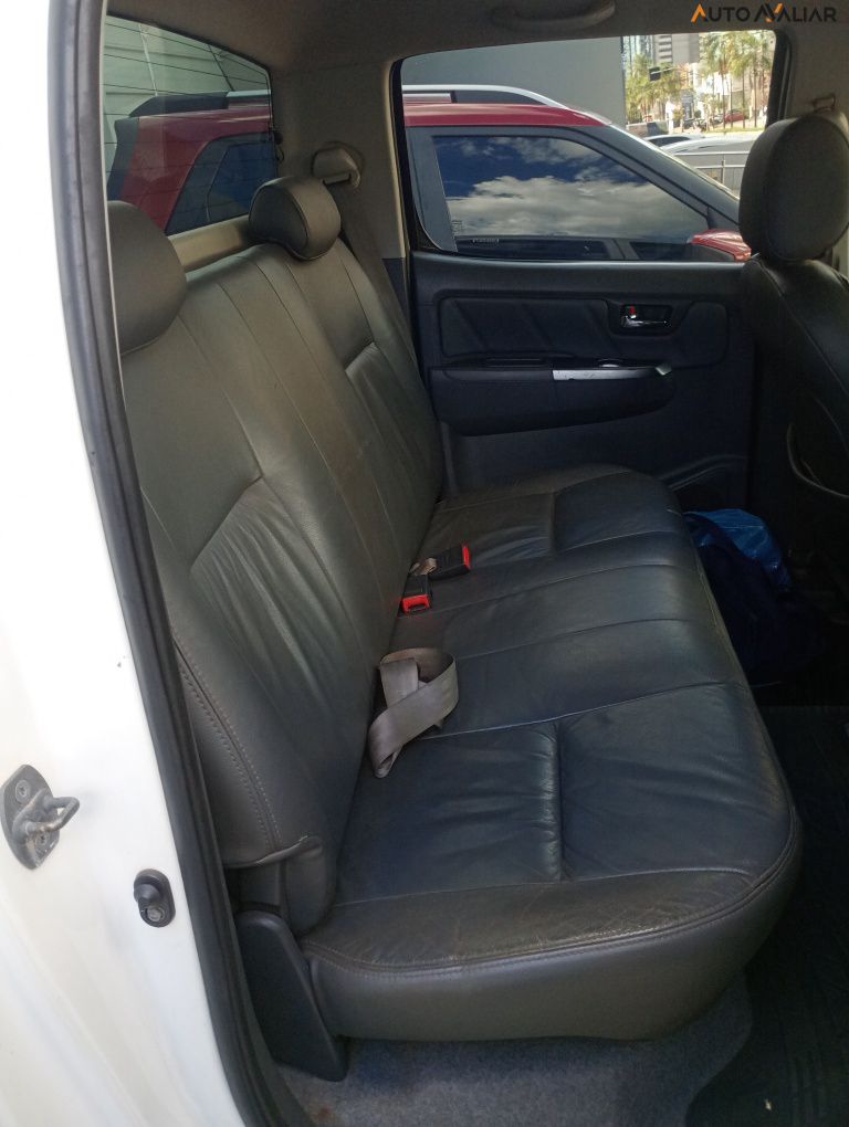 TOYOTA HILUX 3.0 SRV 4X4 CD 16V TURBO INTERCOOLER DIESEL 4P AUTOMATICO