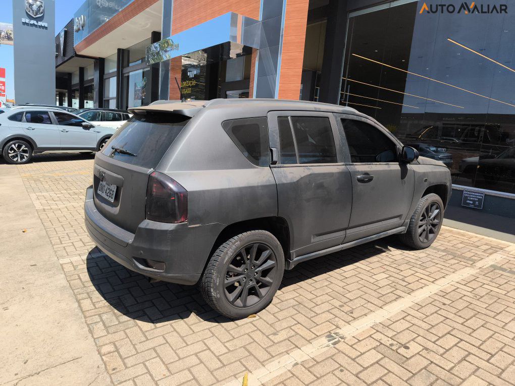 JEEP COMPASS 2.0 SPORT 4X2 16V GASOLINA 4P AUTOMATICO