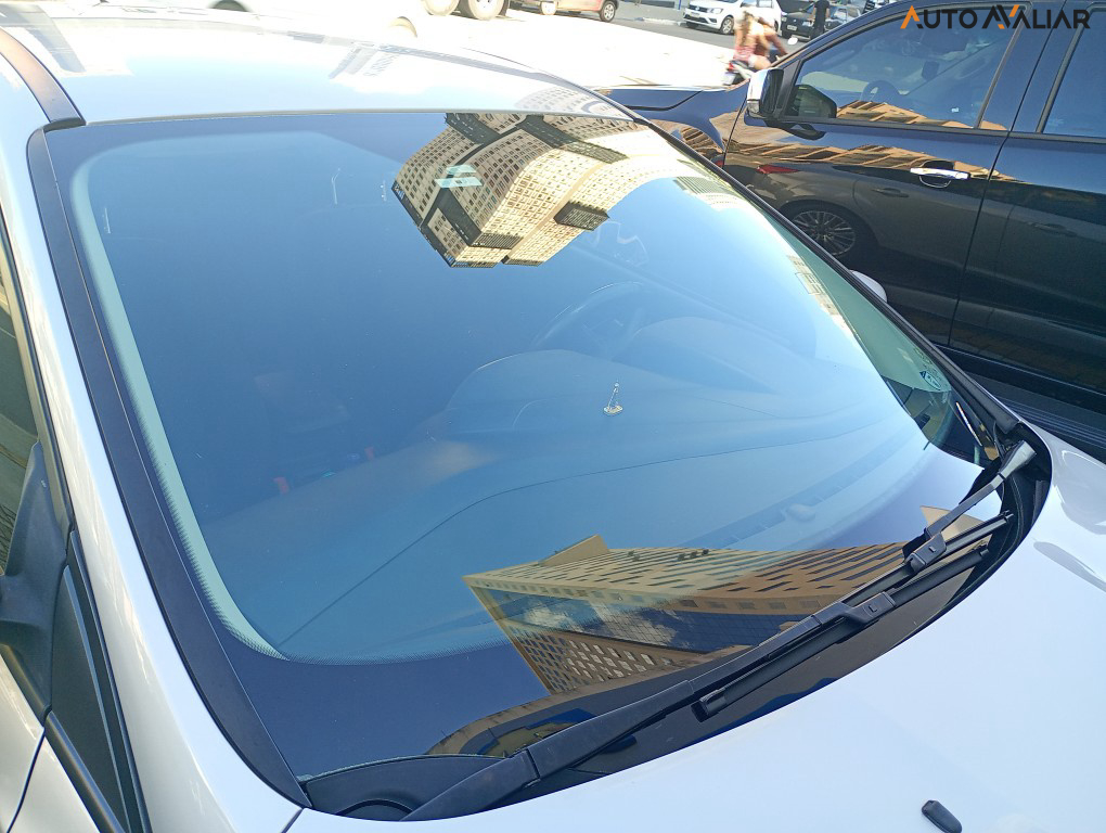 FORD FOCUS 2.0 SE FASTBACK 16V FLEX 4P POWERSHIFT