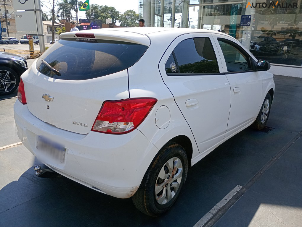 CHEVROLET ONIX 1.0 MPFI LT 8V FLEX 4P MANUAL