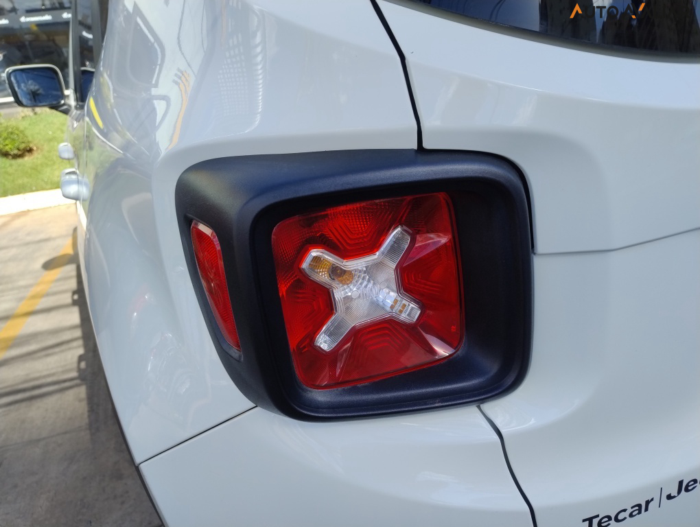 JEEP RENEGADE 1.8 16V FLEX LONGITUDE 4P AUTOMATICO