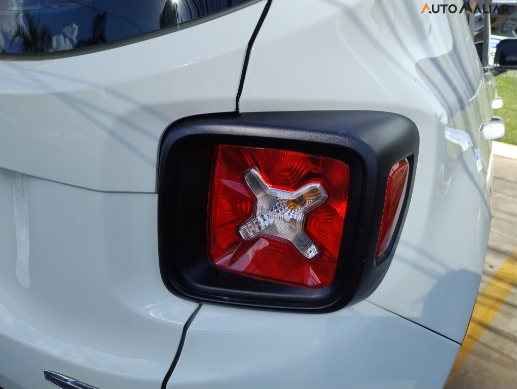 JEEP RENEGADE 1.8 16V FLEX LONGITUDE 4P AUTOMATICO
