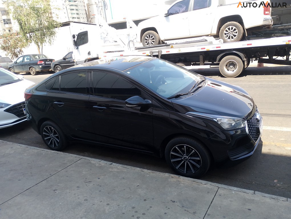HYUNDAI HB20S 1.0 COMFORT PLUS 12V FLEX 4P MANUAL