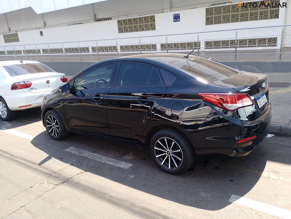 HYUNDAI HB20S 1.0 COMFORT PLUS 12V FLEX 4P MANUAL