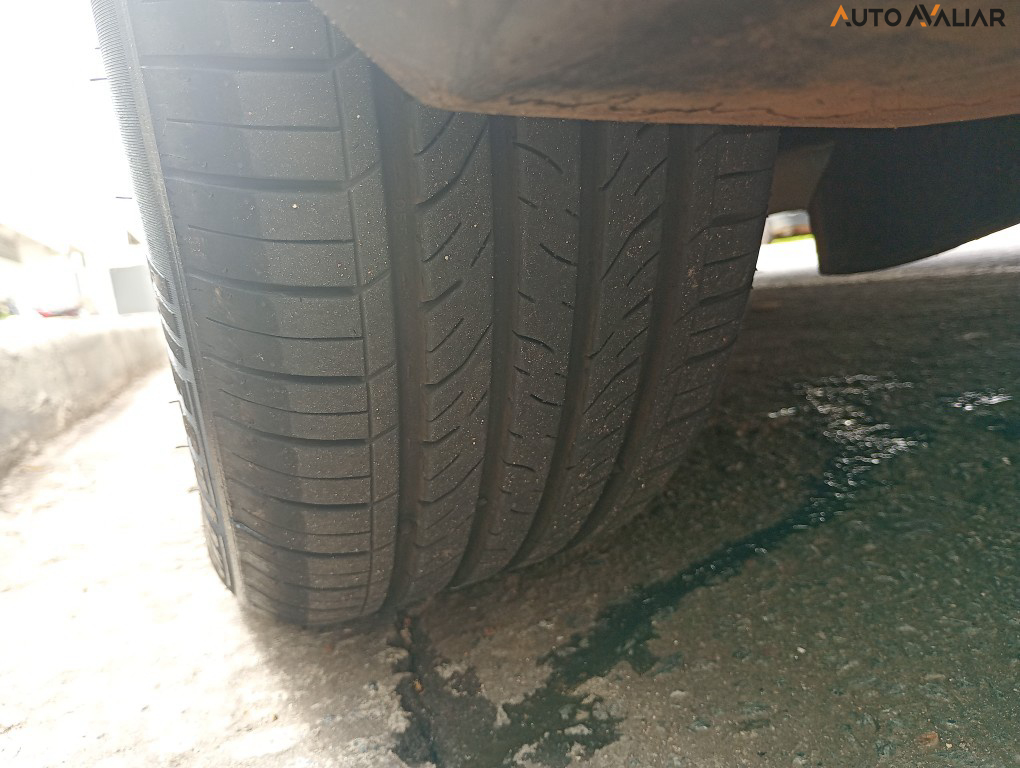 VOLKSWAGEN FOX 1.6 MSI PEPPER 16V FLEX 4P MANUAL