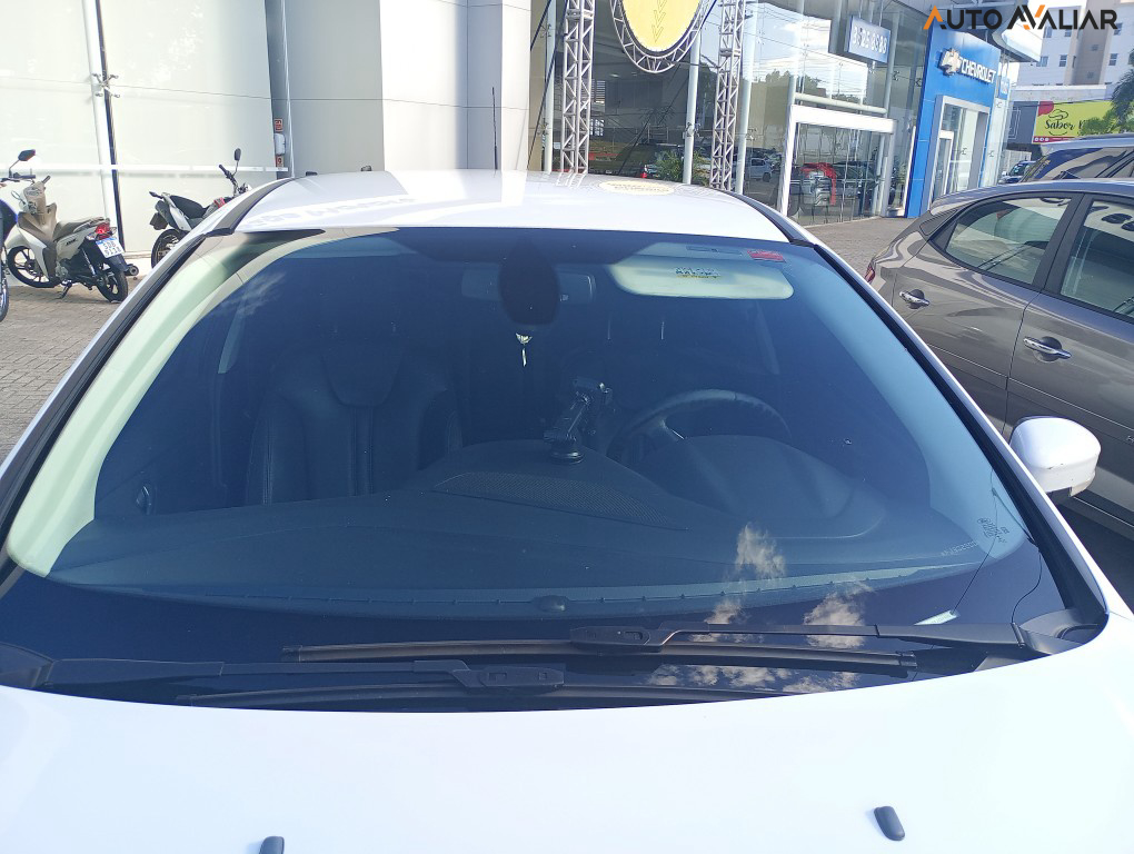 FORD FOCUS 2.0 TITANIUM SEDAN 16V FLEX 4P POWERSHIFT