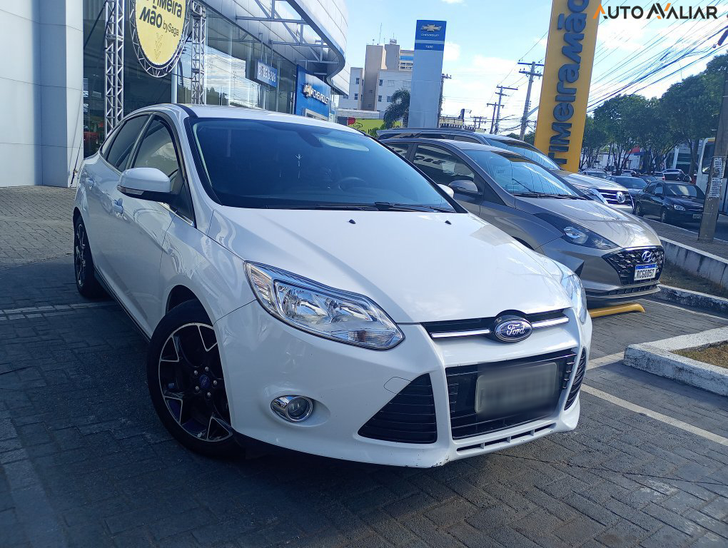 FORD FOCUS 2.0 TITANIUM SEDAN 16V FLEX 4P POWERSHIFT
