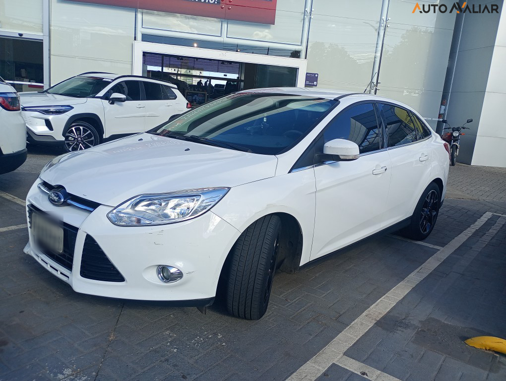 FORD FOCUS 2.0 TITANIUM SEDAN 16V FLEX 4P POWERSHIFT