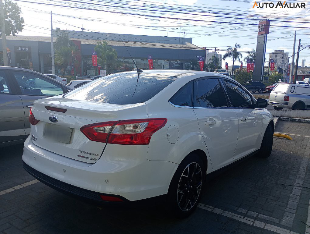 FORD FOCUS 2.0 TITANIUM SEDAN 16V FLEX 4P POWERSHIFT