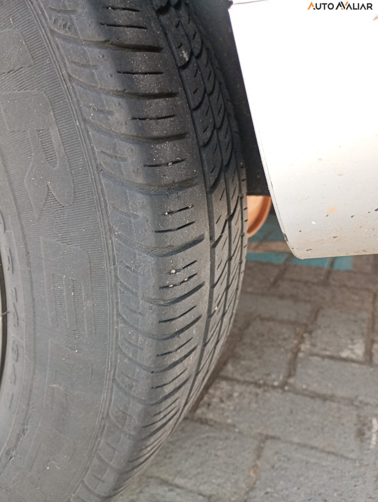 VOLKSWAGEN VOYAGE 1.0 MI 8V FLEX 4P MANUAL