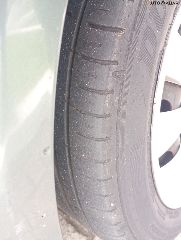 VOLKSWAGEN FOX 1.0 MI 8V FLEX 4P MANUAL